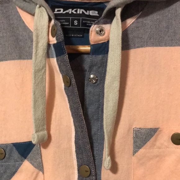 Dakine Hooded Flannel Plaid Shirt - Picture 4 of 6